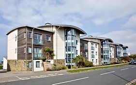 Apartment 7, Ocean 1